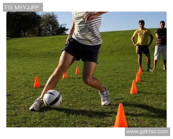 掌握足球运球技巧的精彩视频教程助你提升球技与比赛表现