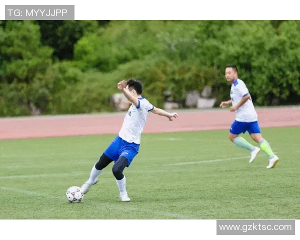 雪缘园足球比分实时更新助你掌握全球足球赛事动态与精彩瞬间 雪缘园足球比分实时更新助你掌握全球足球赛事动态与精彩瞬间